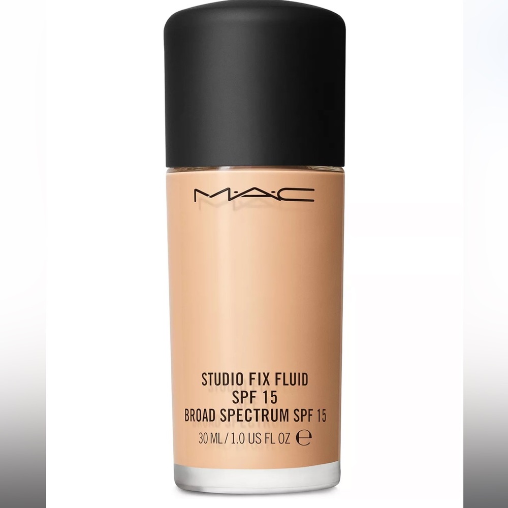 MAC NC15 Studio Fix Foundation SPF 15